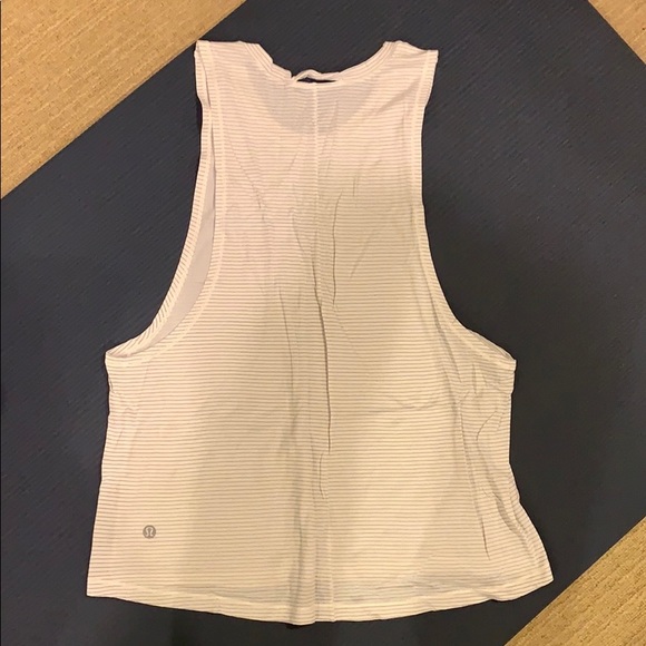 Lululemon Tank - Picture 2 of 3